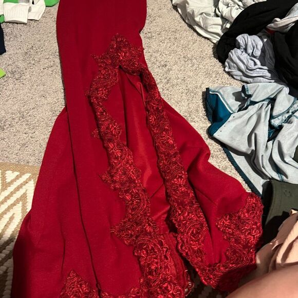 Hello Molly Svelte Lace Embroidered Maxi Dress | Red size 6 - Picture 8 of 16